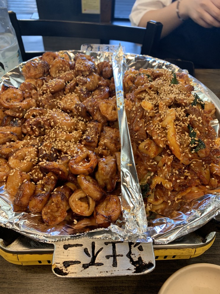 왕십리 곱창거리 <배들곱창> :: 야채곱창+양념곱창 반반 강력 추천
