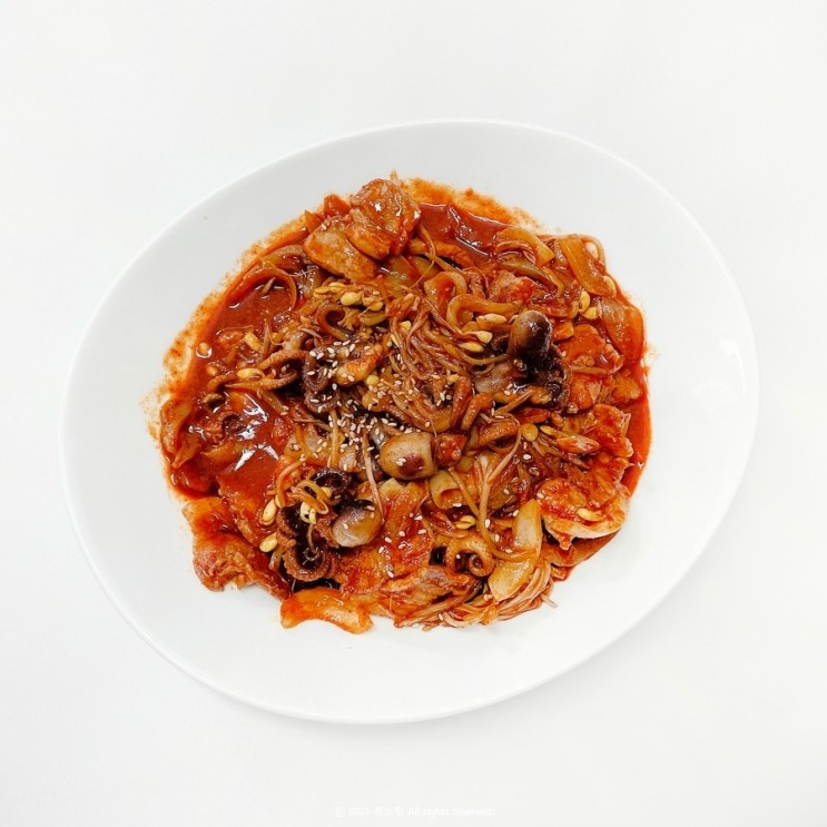 쭈꾸미 손질 후 쭈꾸미볶음 맛있게 한끼 / 마녀수산