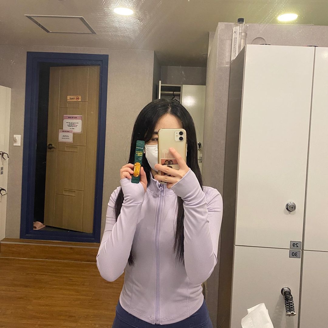 김소정 on Instagram: “#협찬 글램디바이오 체지방만 쏙 다이어트🏋🏻‍♀️ 빵순이인 저를 위한 아이템🥺♥️ 간편하게 물에 타주기만 하면 완성 !!! 요새 제가 다시 운동을 시작했