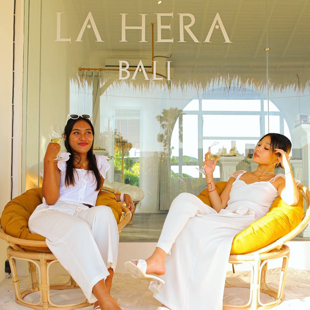 We’re so excited to announce our first retail store in Bali. We can’t wait to share the next part of our journey with all of you!🤍

#jewlery #womenjewelry #art #passion