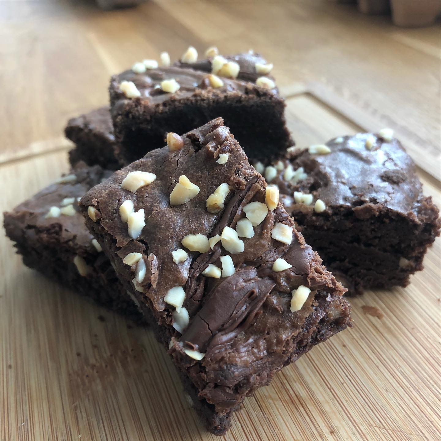 Mmmmmm one of our favourites, chocolate and hazelnut brownies 😋
