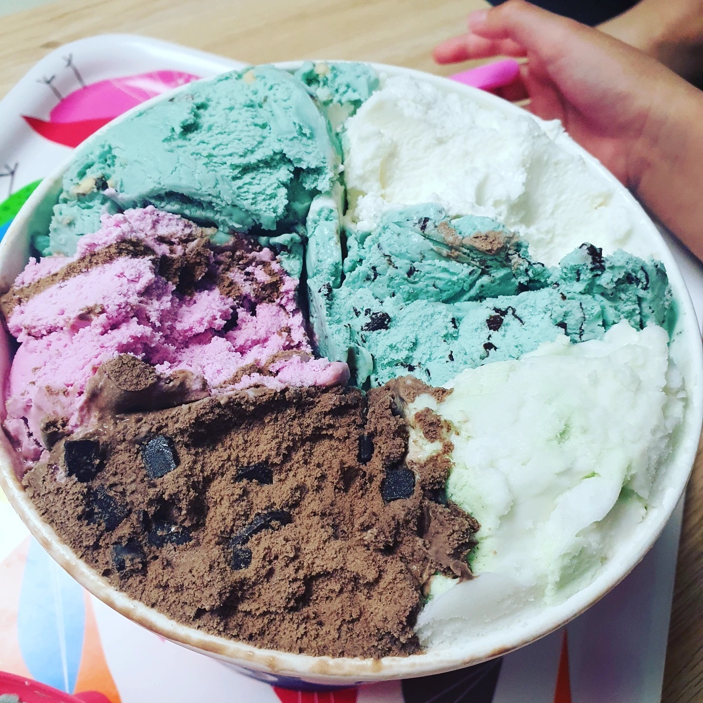 #31day

#베스킨라빈스31 오늘은 말일-!

민초는 못 참지. 맛나맛나🍦🍧🍨

#민초단 #최애아이스크림 
#파스타치오아몬드 #요거트
#베스킨라빈스