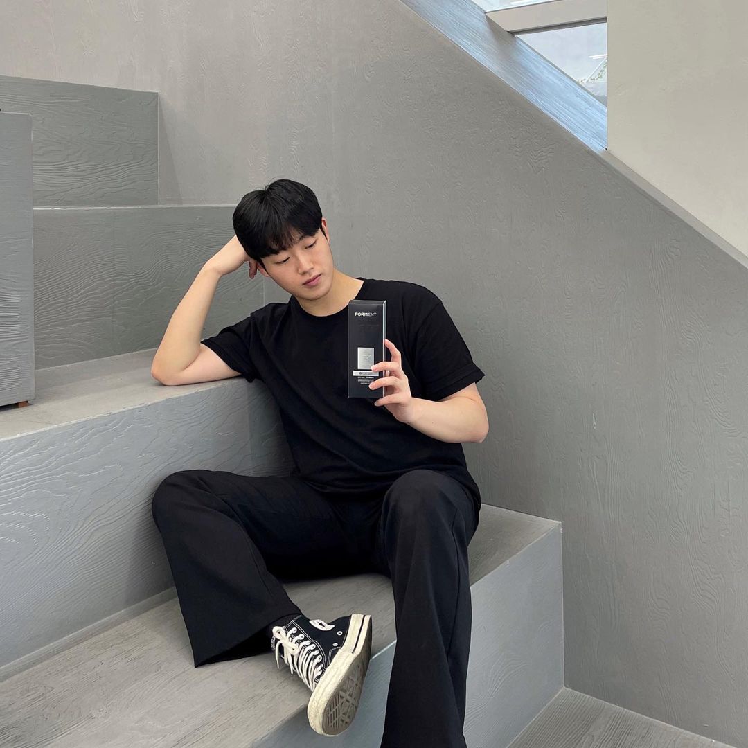 명근 on Instagram: “[포맨트] 비어틴 탈모 케어 퍼퓸 샴푸 탈방샴 효과는 물론이고 향기까지 좋은 제품 찾고 계신 분들에게 데일리 샴푸로 추천드려요 🛁 - 탈락 모발 수27.59% 감소 -