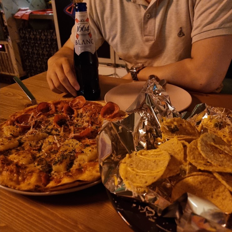 여수 낙타코로나 피자맛집 부삼맛집 분위기 맛집 혼자 다해먹네