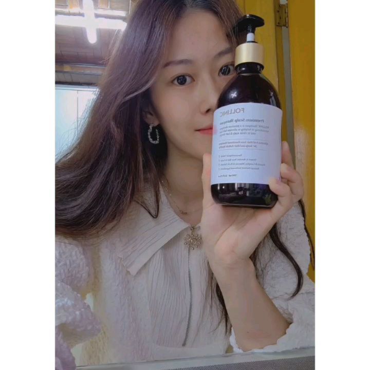 Yuraree on Instagram: “폴리니크 프리미엄 스칼프 샴푸 제가 한번 써보겠습니다😍 제일 자신있는 신체부위 베스트3중 하나가 머리숱인데 요즘 할무이가 머리가 가늘어진거 같다고 걱정하셔서