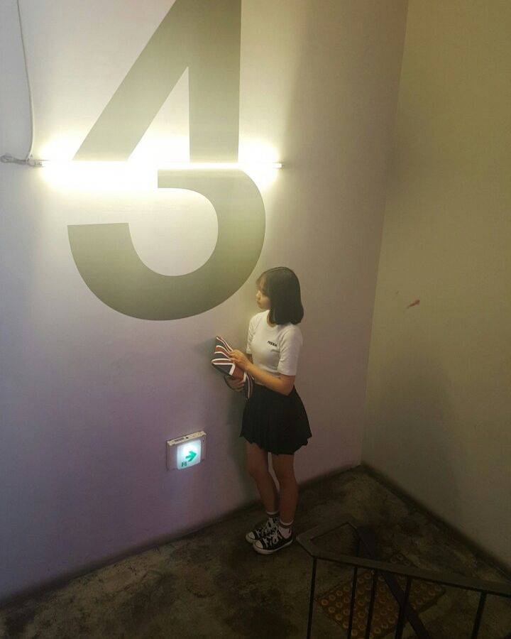 시니 on Instagram: “#심플와이 #pizza #크롭티”