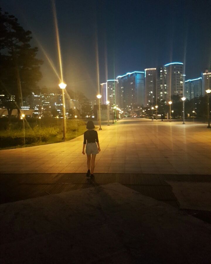 시니 on Instagram: “#모델 #뮤즈모델 #gosister #언니가간다뮤즈모델 입고있는 옷 모두 #언니가간다”