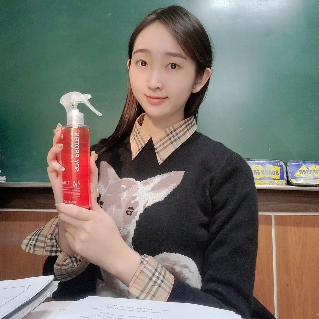 @lovely_gracekang on Instagram: “[메디큐브 소이 프로틴 노워시 트리트먼트] *<세상에서 가장 쉬운 극손상모 케어> 강조 부탁드립니다! 1. 씻어낼 필요 없는 간편한 트리트먼트 - 기존 트리트먼트의