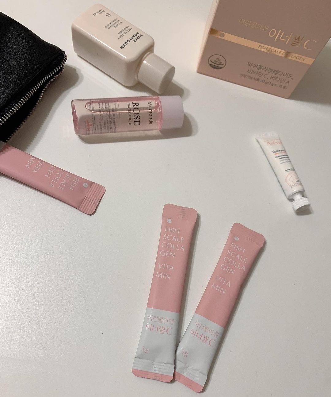 @narae_in_beauty on Instagram: “#협찬 _ 어린콜라겐 이너씰C 하루 2포, 챙겨다니면서 꼭 먹는 상큼한 석류맛 콜라겐~!! 기존 어린콜라겐 이너씰에서 DSM사 비타민C, 비타민A를 추가하여 업그레이드