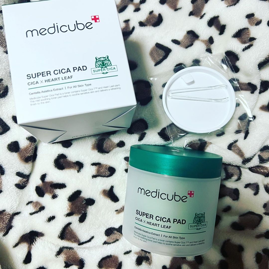 심청 on Instagram: “#토너패드#시카토너#스킨패드#시카패드#저자극패드#@medicube_korea#AD#메디큐브#medicube#협찬 요즘처럼 건조하고 추운날씨에다 마스크로 인해 뒤집어지는 피부관리는 필수! 피