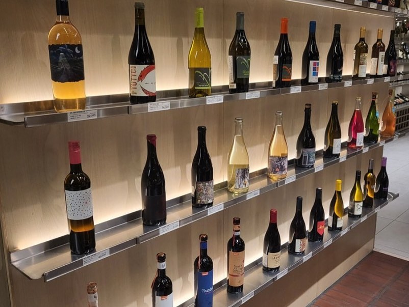 #와인웍스무역점

여기도 #현무
wineworks_seoul 에서
다이닝은 첨인데, 
#궁물러버 인 나의 최애요리인
#해산물토마토뚝배기파스타 는 매우 훌륭했음. #트러플올리브뇨끼 도 맛있는데, #와인페어링 에 잘 어울릴 듯.!

#현무맛집 #현대백화점무역센터점 #현대백화점무역센터점맛집
