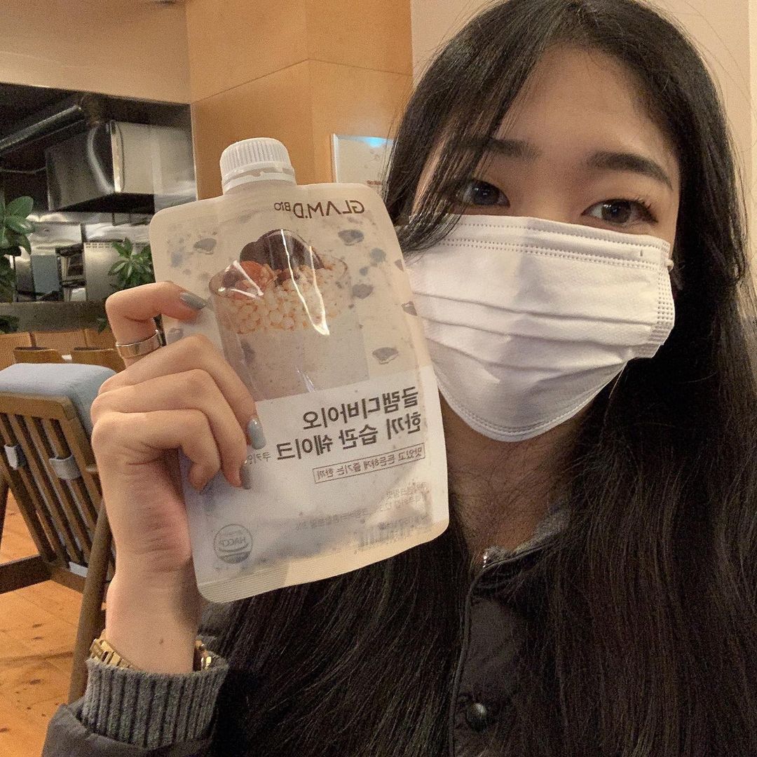  “#협찬 나도 할 수 있다. 다이어트😆 이거 먹고 47kg 찍어버렸지 뭐야ㅠㅠㅠ 웬만해서 쉐이크 잘 안먹는데 이거 초코맛은 미쳐버렸어...ㅠㅠ 글램디 한끼 습관 쉐이크] - 저녁 한끼만 글램디 쉐이크로 바꾸는 습관을 들이면 금방 옷핏이 달라지는…”