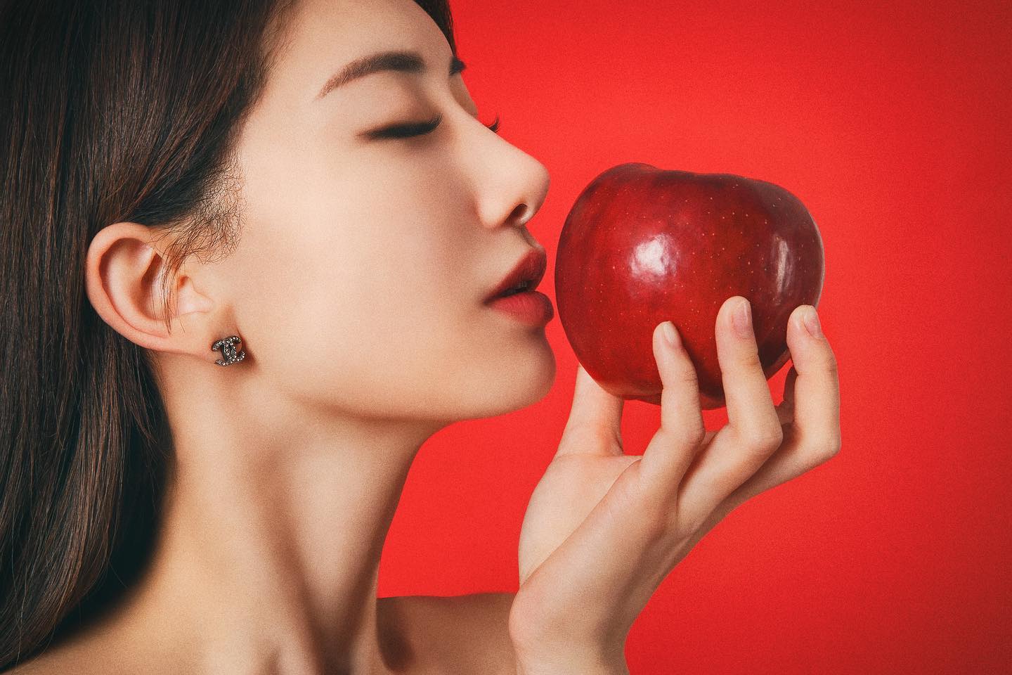 Snow White or the Evil Queen? 🍎