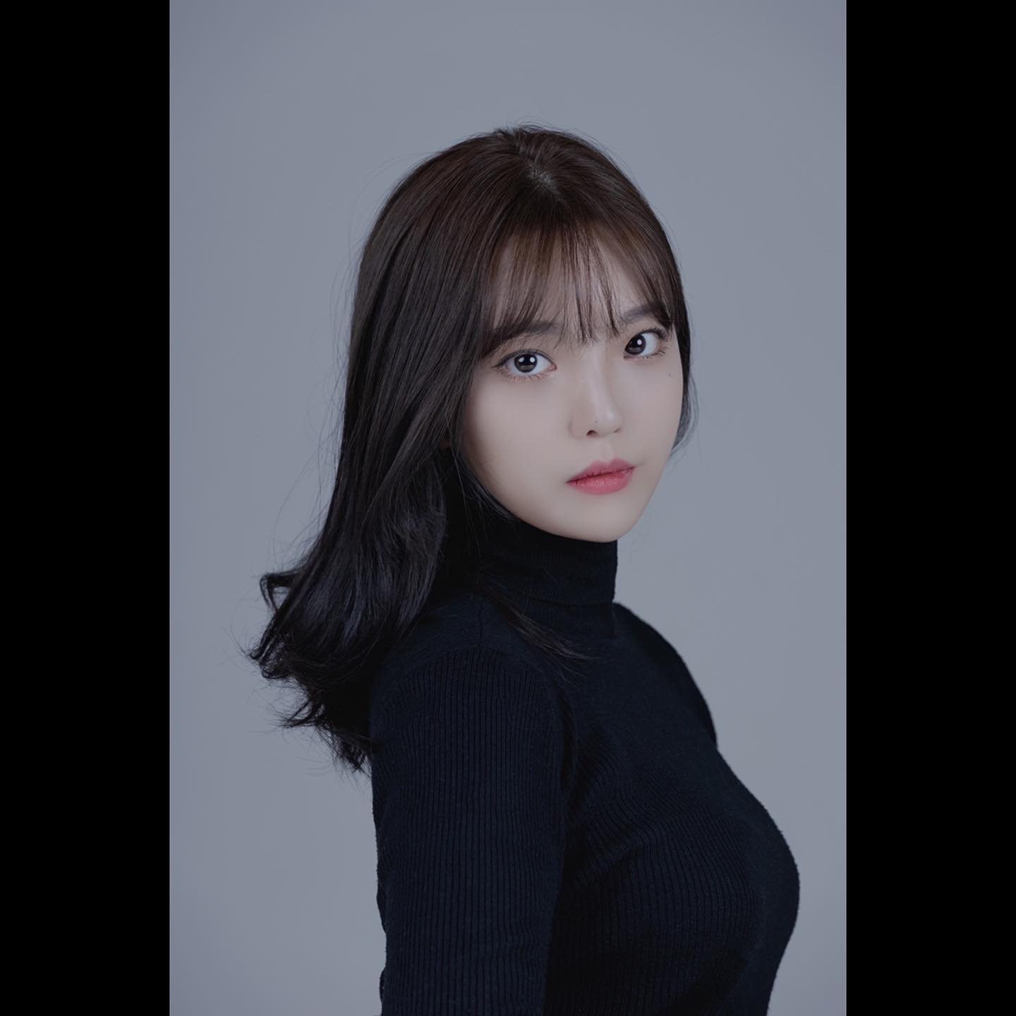 언제나 우린 멀리 더 멀리 이곳이 아닌 다른 곳으로 가고 싶었지. 

행복한 생일이 될거같아요🥰
오랜만에 너무 맘에 드는 사진을 받았네요🤭

이번 프로필은 hoon.ja 131photography_official  정작가님 이 함께 해주셨습다! 감사합니다🤔 생일 선물 너무너무 잘 받았어용 고마워용😭