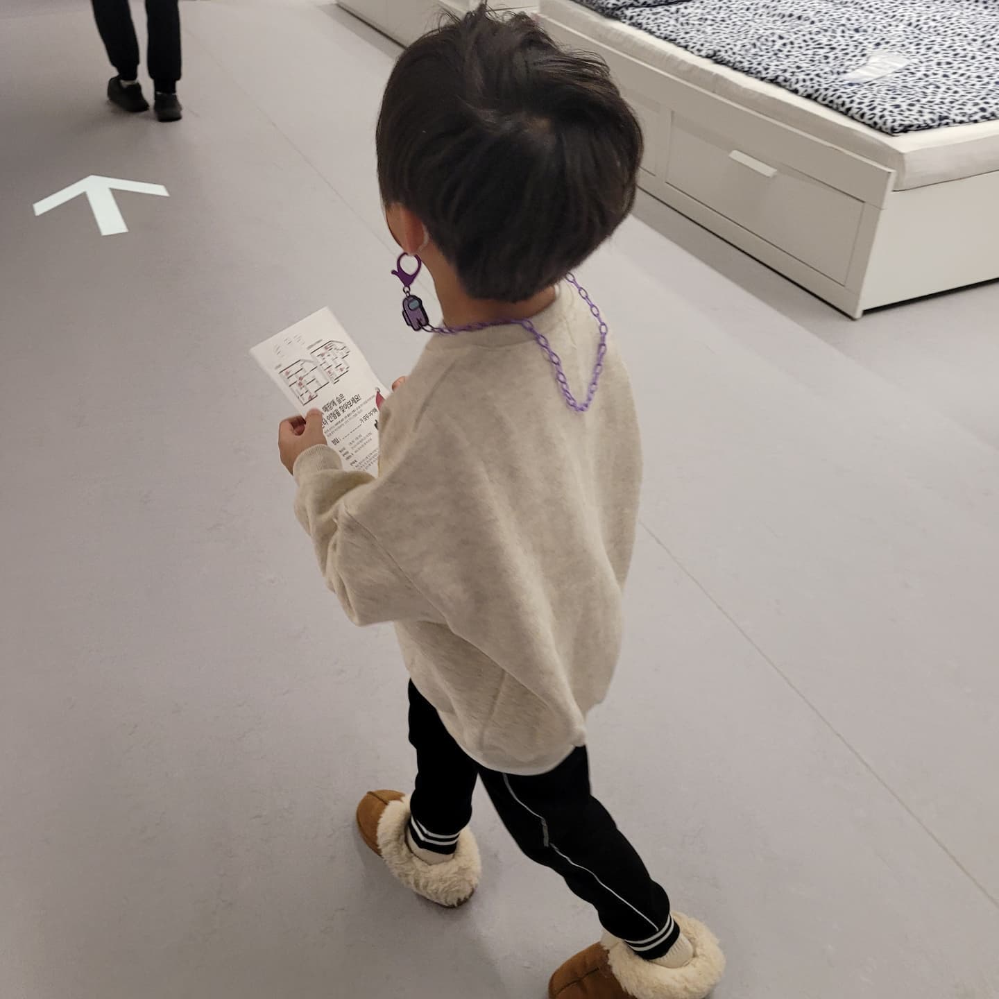 .
이케아 구경🙋‍♀️ 역시 별천지
자기 문제 풀어야한다고 다끌고다녀서
구경도 제대로 못함
자기는 결국 아이스크림 겟🤦‍♀️

동생한테 이케아에서 먹은거 사진 보내줬더니
메뉴뭐냐고 역시 한국이라고 엄지척해줌 ㅋㅋㅋ
#체코에는없데유

#일상기록 #이케아구경 #이케아동부산점 #나도인테리어하고싶다 #이케아메뉴