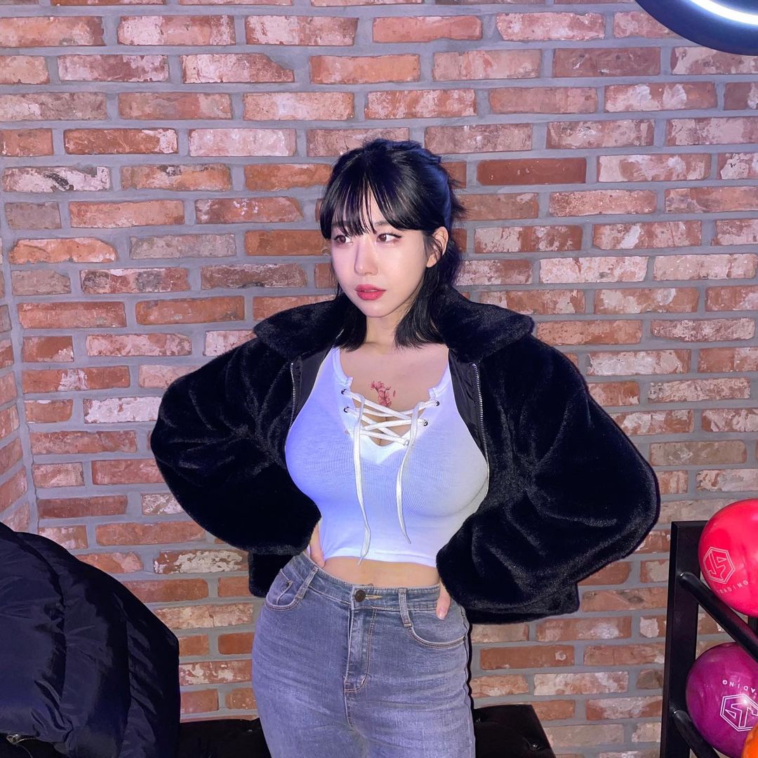 ღ 다혜 ღ (@xxadorable.ll) posted on Instagram • Dec 12, 2021 at 4:45am UTC