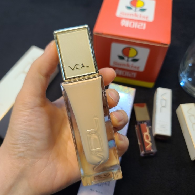 VDL 퍼펙팅 글로우 새틴 파운데이션