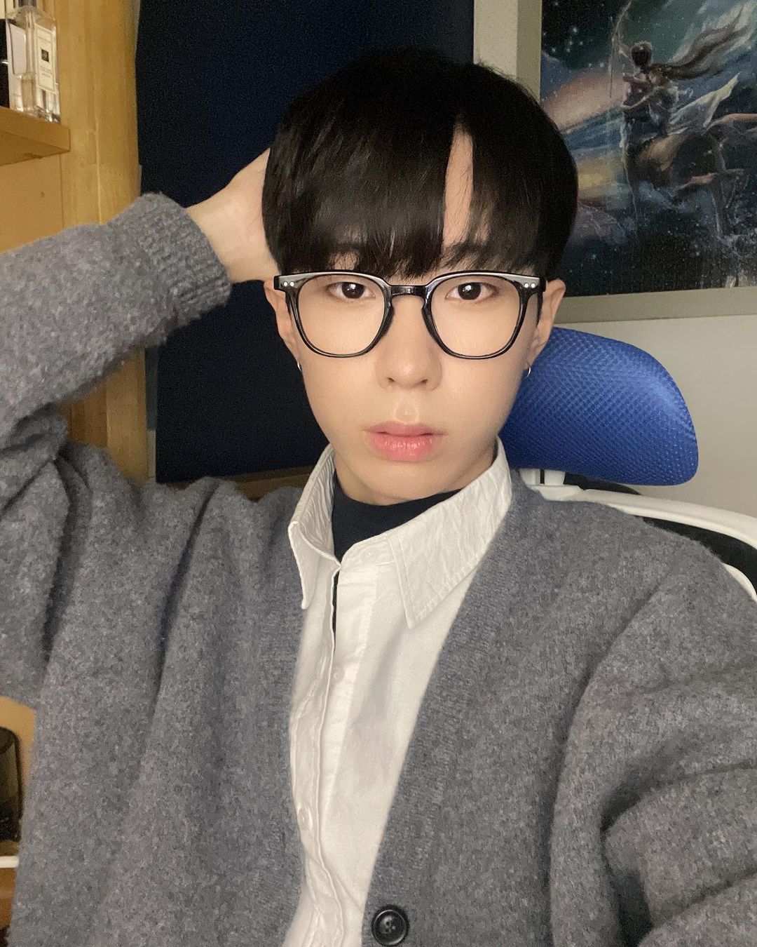 慧 星 (21) on Instagram: “여러 코디에 잘 어울리는 데일리 안경 GET! - #협찬#안경추천#안경스타그램#안경#여자안경#남자안경#투명안경#패션안경#안경테스타그램”