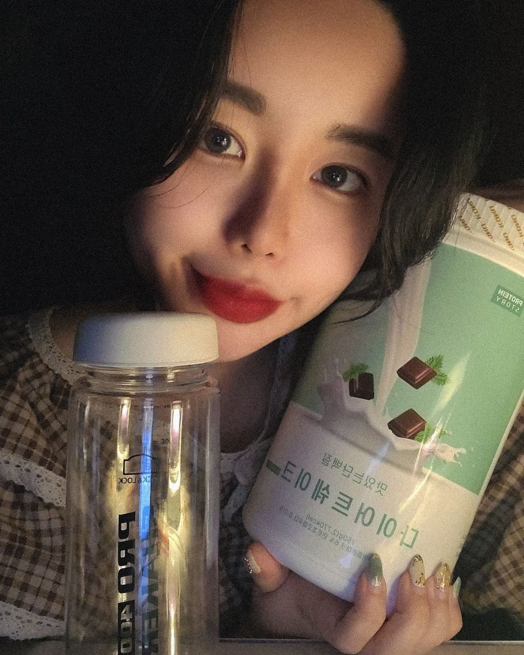  “#협찬 단백질쉐이크가 이렇게 맛있는건 반칙 아닌가 ,,🤣 쿠앤크,바닐라,딸기,초코,커피 등 12가지 맛이 있는데 민초파를 위한 민초맛까지 있어용 민초파 다이어터들 무적권 GET💚💙 (양도 어마무시하게…”