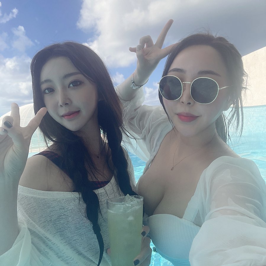 여행은 사람을 순수하게,
그러나 강하게 만든다.
인생은 짧고 세상은넓다 갈까 말까
고민될때 가라.

내가 여행하는이유 작은경험도 감사한이유❤
최고였던 #칸쿤 또갈래요🐤
