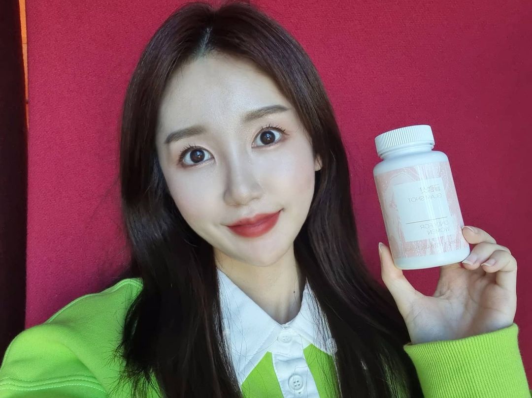  “#협찬 볼륨과 처짐을 안전하게 개선해주는 먼데이포션 글램샷🌺 한 알에 배합할 수 있는 영양과 성분을 극대화하여 하루 한 알로 간편하게 섭취가 가능한 제품이에용-! 하루 1알로 1일치 식물성 에스트로겐 섭취 완료🙏 #먼데이포션 #글램샷 #처짐개선…”