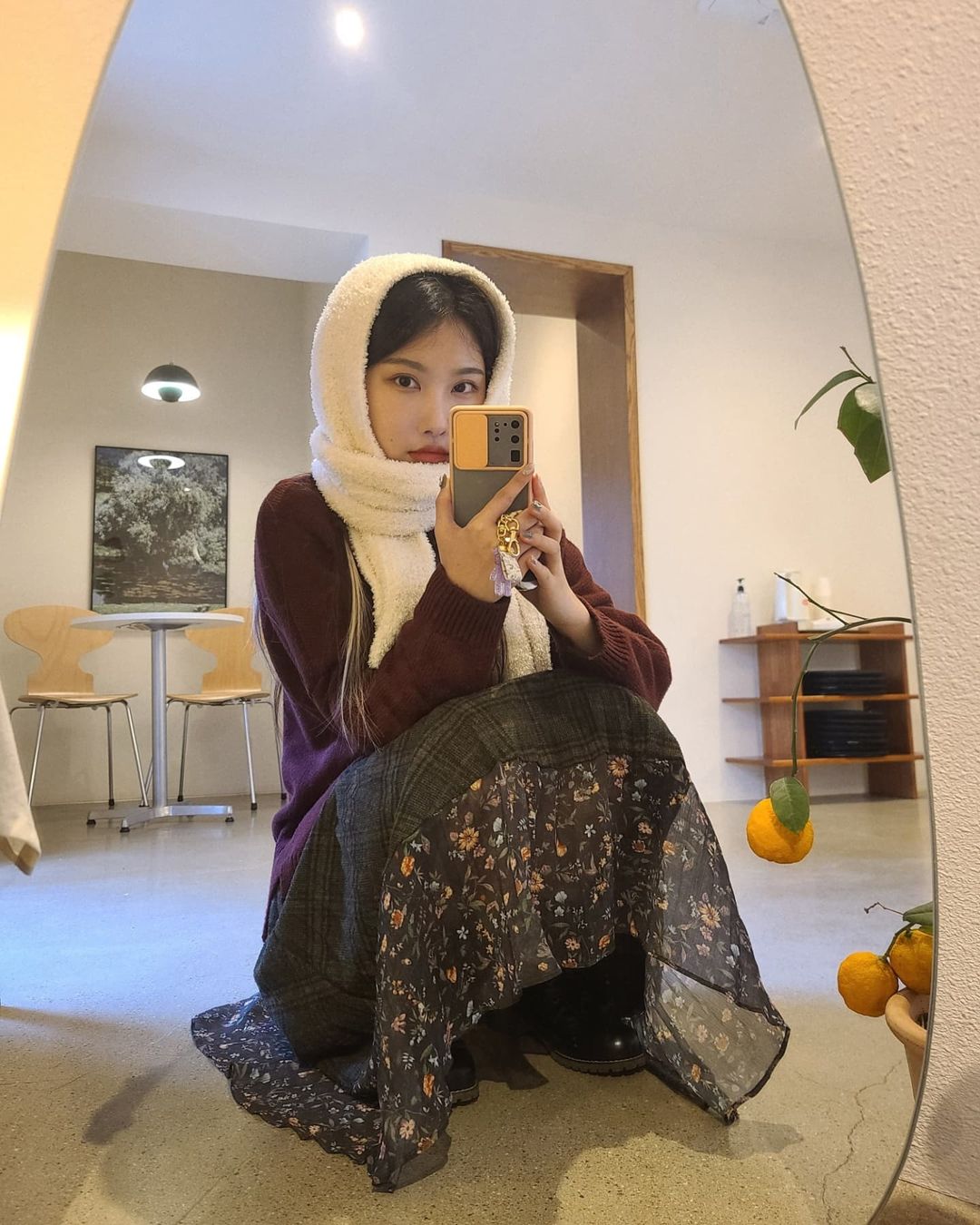  “수백년 된 키링 보내주고 새로운 아이 입양🧸 지나가는대로~ 끌리는대로~ 데려와찌 보라돌이는 보자마자 이쁨에 쓰러지고 영롱함에 두 번 쓰러졌어요..나랑 앞으로 수백년 함께하자👾 @7_keyring #키링추천 #핸드메이드키링 #핸드메이드 #키링…”