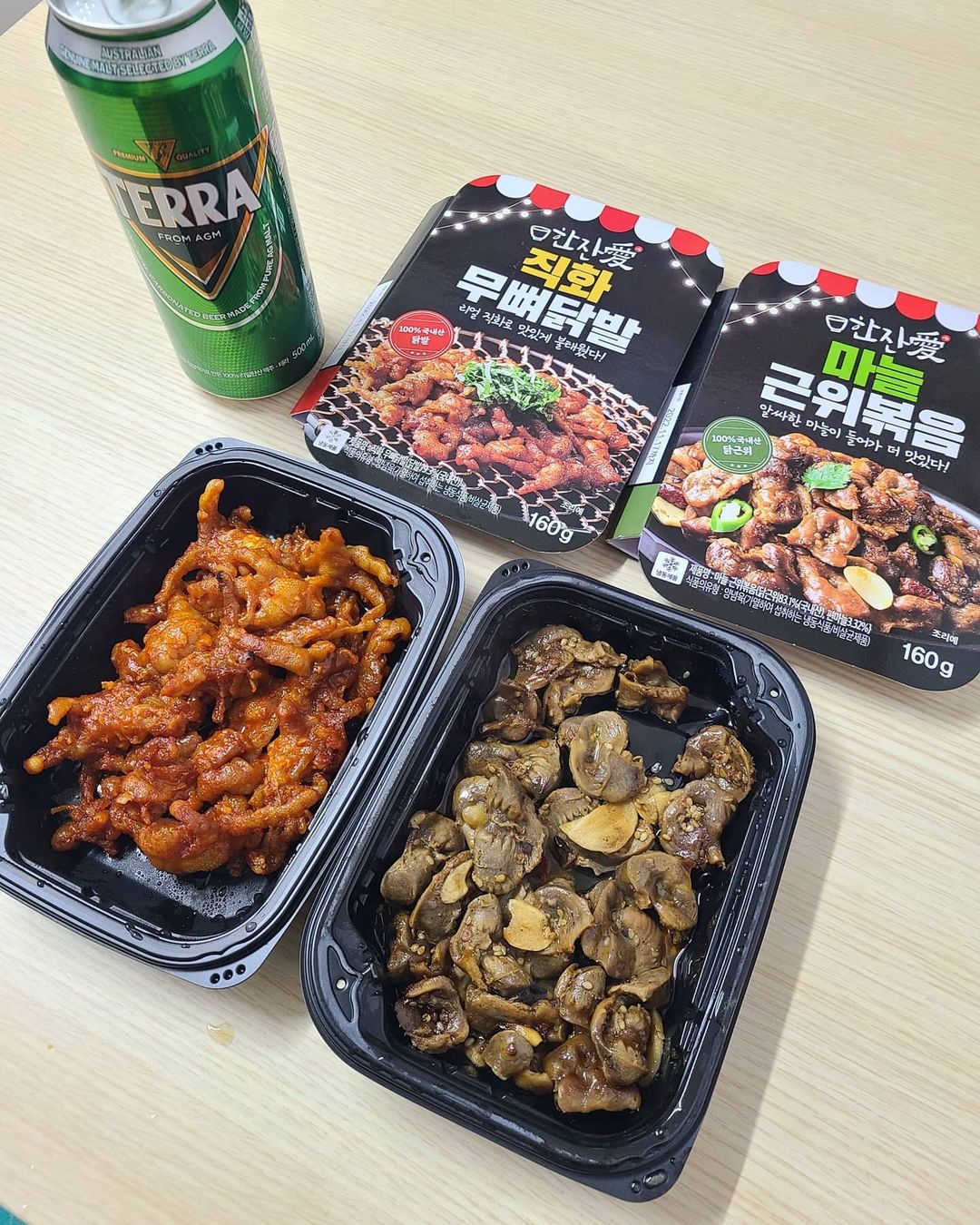  “#협찬 불맛.불향 가득한 술안주! 조리할 필요없이 전자레인지 2분30초면 찜팩포장이라 촉촉하게 조리됨! 방부제, 발색제, 색소, 목초액 무첨가여서 아이들도 먹을수있지만 매움주의ㅎ 술안주지만 밥 반찬으로도…”