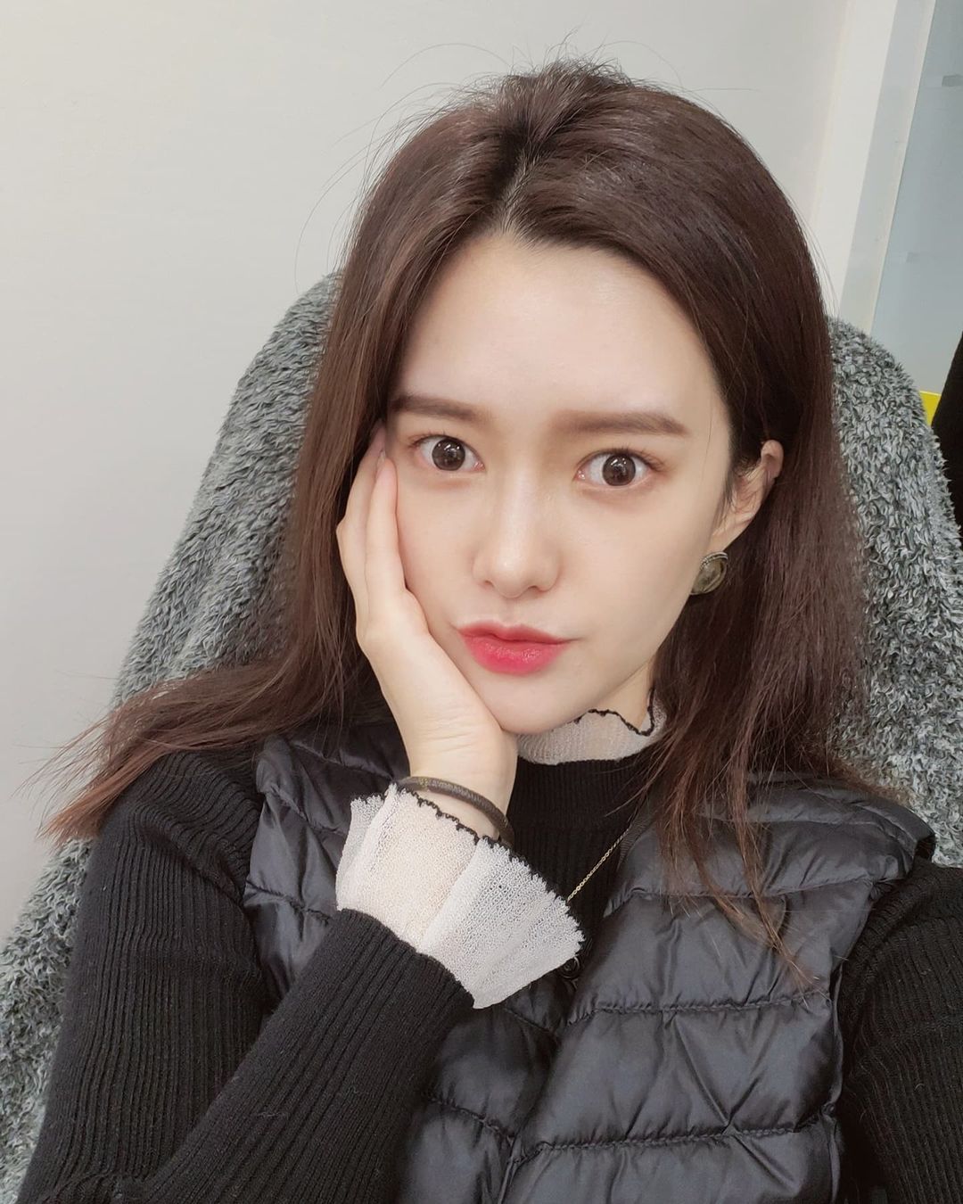  “#제품협찬 ㆍ ㆍ 의이인 추출분말과 와일드 망고 추출물로 가득 채운 식욕억제 다이어트 식품 #헝그리락 🥭 ㆍ 비만예방과 간 기능 향상에 좋은 퀘르세틴🧅 칼슘+비타민B+마그네슘이 함유되어 체지방 감소를 돕는 그린커피빈 추출몰🌱 ㆍ 안전하고 효능뛰어난…”