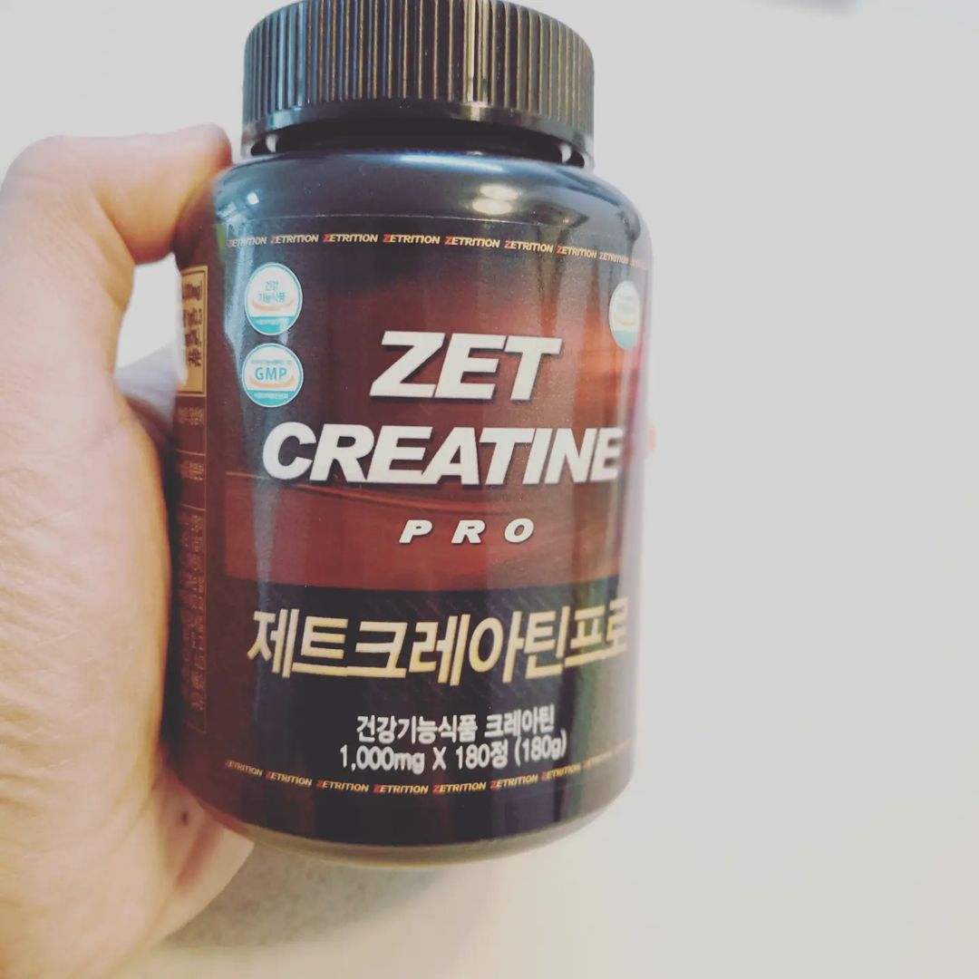 말리부 오렌지 디자인 공방 on Instagram: “운동할때 보충제와 꾸준히 챙겨먹는 제트크레아틴 프로 확실히 펌핑감은 올라가고 피로감은 줄어드는 느낌 헬스장 가즈아~~ #제트리션#근육맨닷컴#
