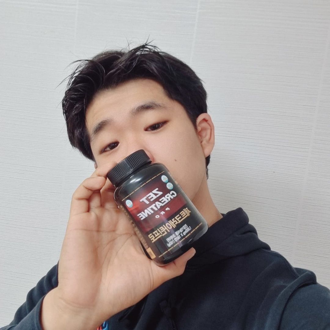 이한별’s Instagram post: “크레아틴❣❣#협찬 ❣❣ 운동인들에게 필요한 보충제👍👍 근력운동시 운동수행 향상에 도움을 주는 최고의 ⭐보충제⭐ 제트크레아틴 프로👊👊 . . . #제트리션 #
