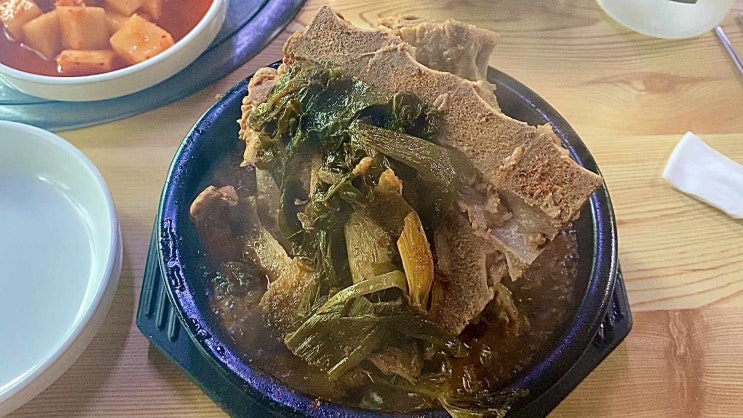 탑처럼 쌓아주는 뼈다귀해장국! 탄방동 가성비 맛집 “맛자랑뼈다귀해장국”