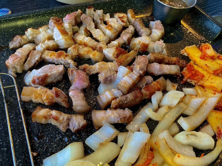 제주도 여행! 제주투어패스로 가성비 여행하기.  “2일차” 환상적인 스카이워터쇼 관람, 쇠소깍산물관광농원 방문 후 저녁으로는 바다를 보며 흑돼지 먹으러 서귀포 “흑돼지스토리”