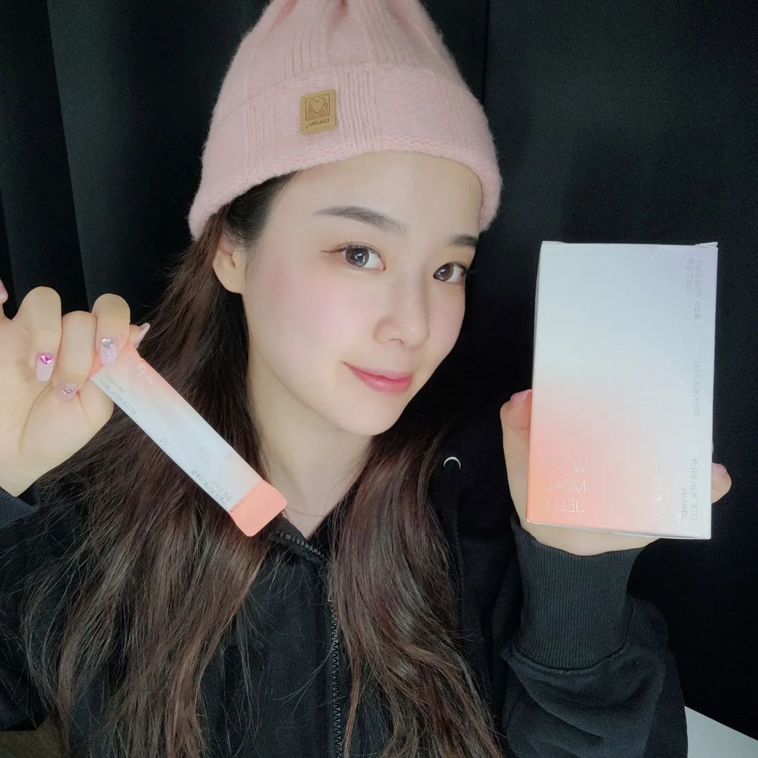 글쟁이 통역가 구찌맘 on Instagram: “#제품제공 x @mondaypotion 제 주변 분들은 다 아시겠지만 전 담배..는 개극혐하는 사람이에요 뭐 발암이다 뭐다 다른 건 몰라도 정말 냄새가 너무 싫어서 길