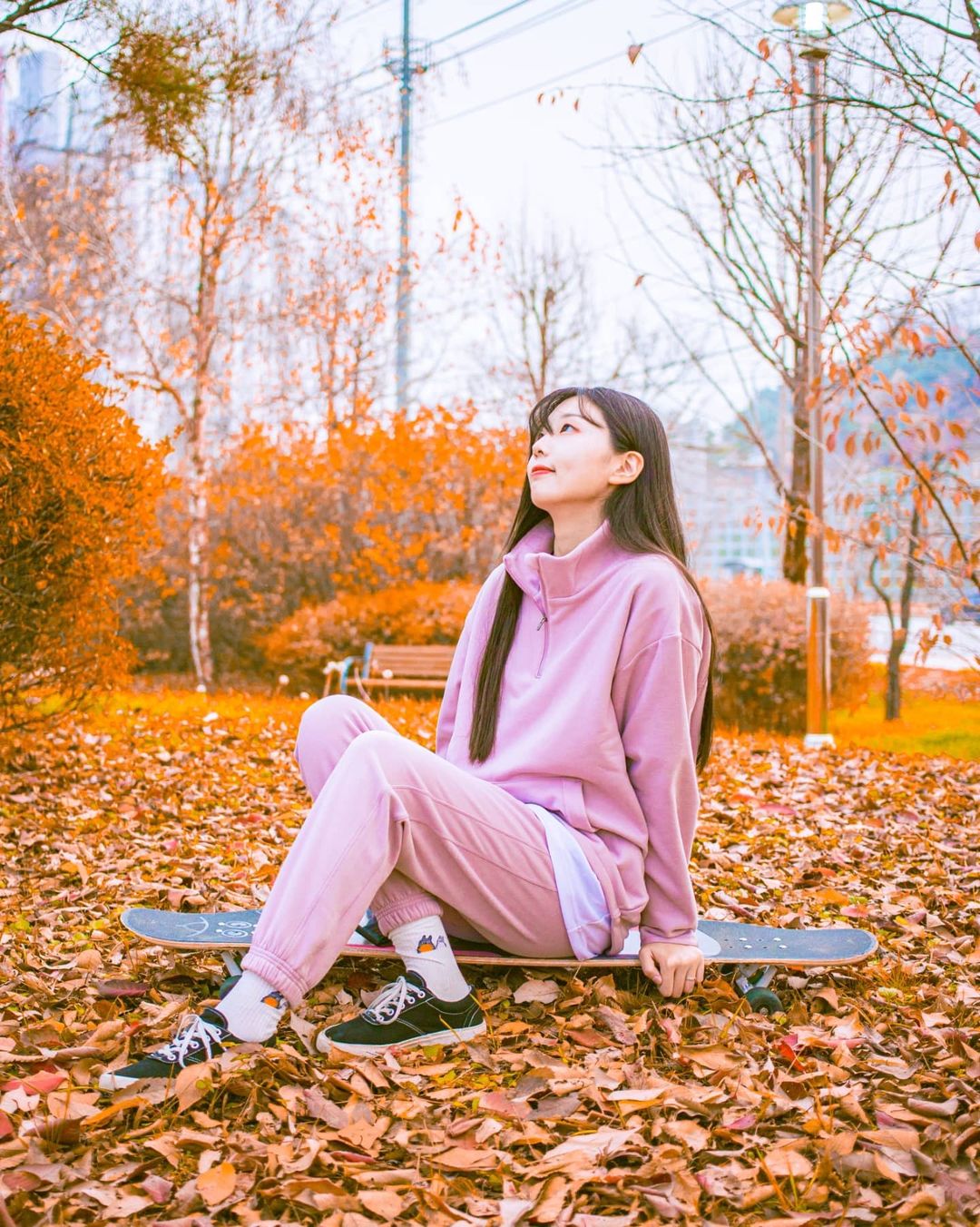 이세린 / SeRin Lee on Instagram: “#광고 ⠀ ⠀ 🥑 안다르 플리스 셋업 🥑 ⠀ 너무 갖고 싶던 예쁜 색상의 셋업이에요! 연핑크와 연보라의 사이 느낌인데 실제로 보니 더 예뻐요 😆 ⠀ 이건 촉감