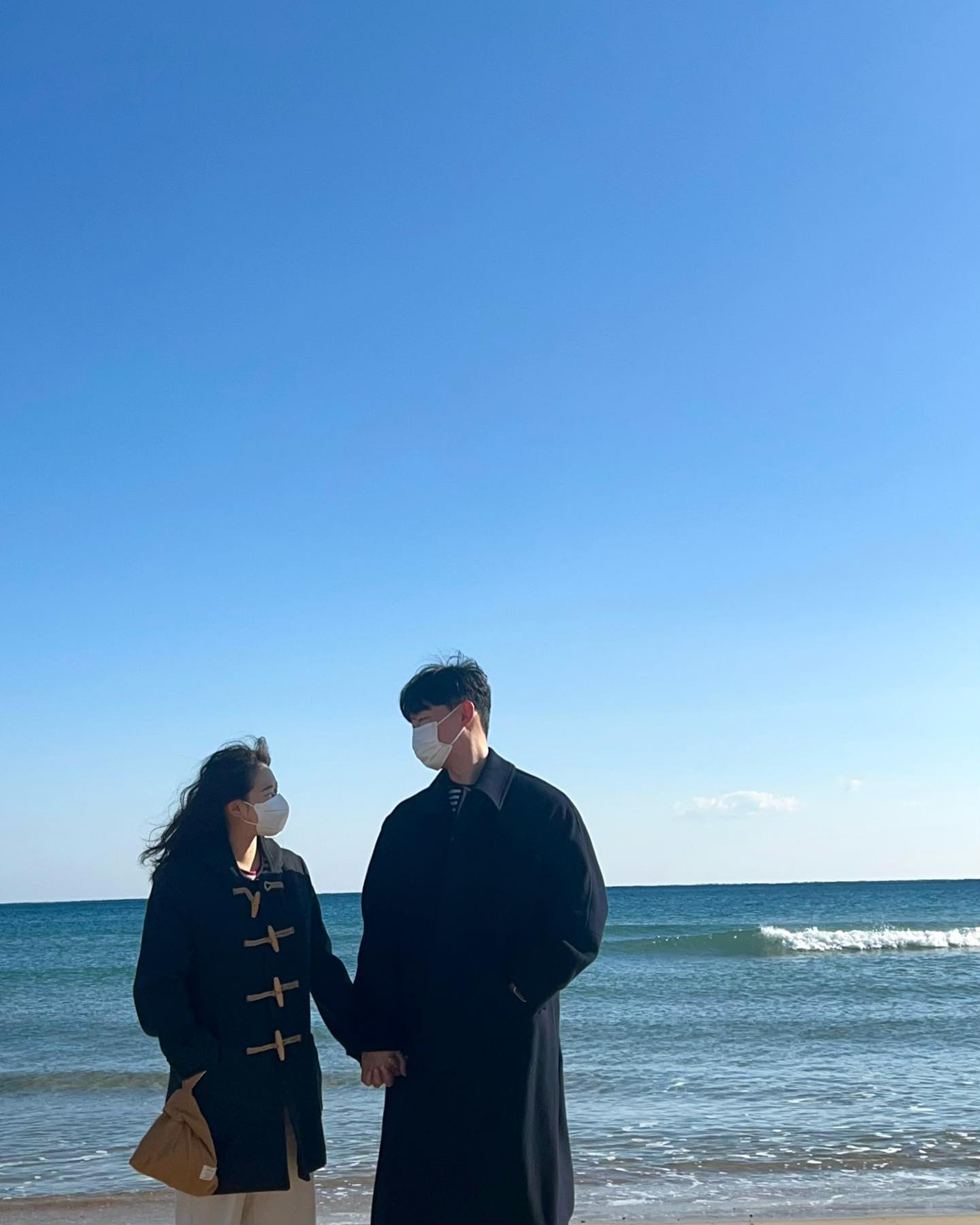 칼바람 부는 겨울바다🌊🐳