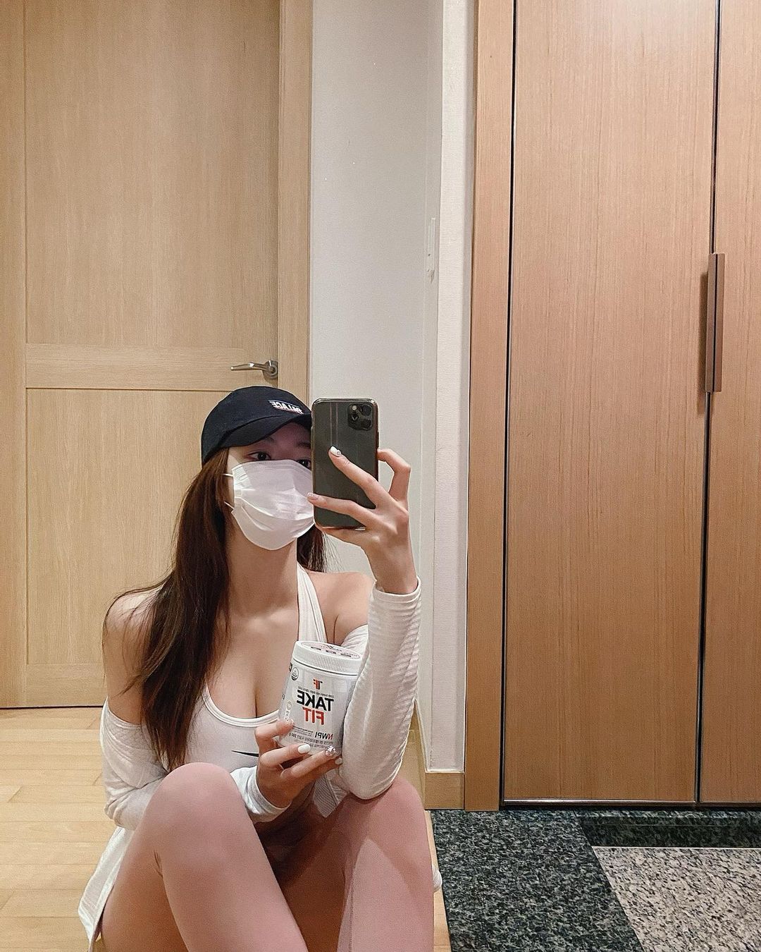밍밍_尹玟景 on Instagram: “#광고 바빠도 꾸준히 운동하려고 노력하는데 늘 쉽지 않네요 #세상에쉬운ᄀ