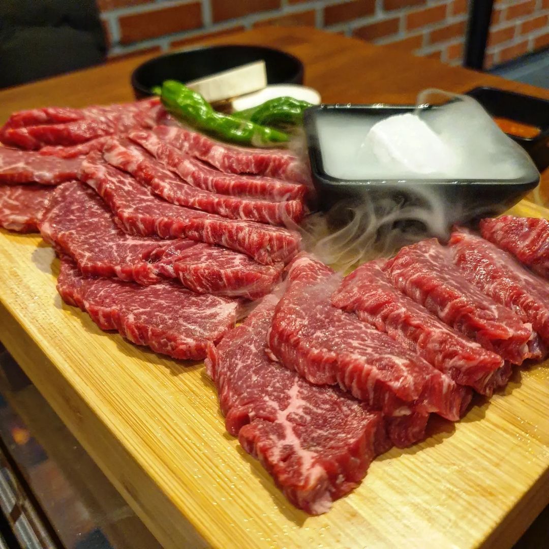 푸디드 on Instagram: “#협찬 🖐🖐 투뿔한우 좋아하시는 분 🖐🖐 🥩 한우는 많은 말 필요없이 그저… 그저… 사진으로 충분하다고 생각합니다💕 (하지만 오늘도 tmi 예정이에요😂 1월 18일