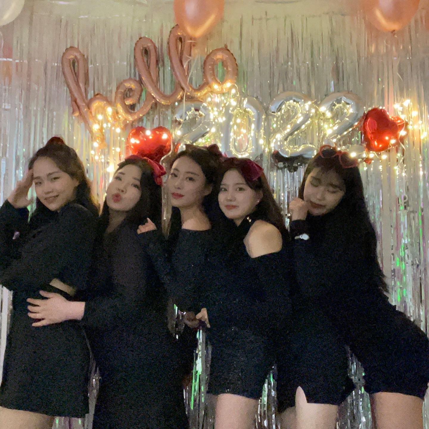 파티 또 하고싶으니까 코로나 꺼져
-
-
-
#23 #일상 #연말파티 #일상그램 #여유 #인스타 #인스타그램 #소통 #셀피 #셀카 #셀스타그램 #얼스타그램 #데일리 #데일리룩 #뷰티 #분위기 #좋아요 #좋반 #좋아요반사 #선팔 #선팔환영 #연말파티룩 #sections #ootd #fff #selfie #daily #ファッション #フォローバック #いいね返し