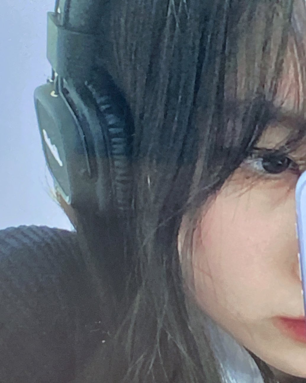 高恩 (@vliluon) posted on Instagram: “😾〰️” • Jan 2, 2022 at 4:24pm UTC