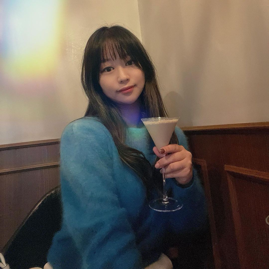 혜니 (@k.hyeny) posted on Instagram • Mar 7, 2022 at 8:26am UTC