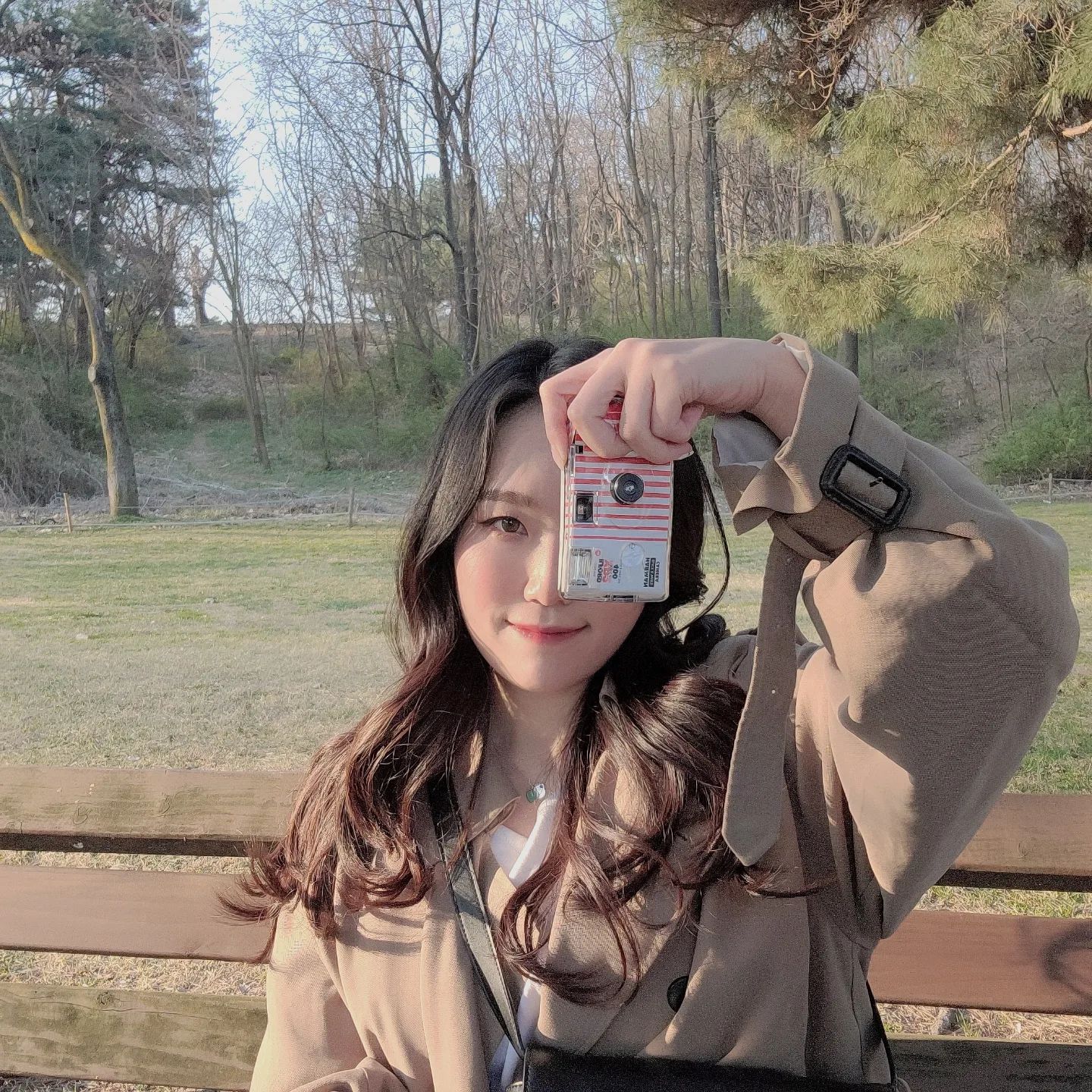 안녕벨리곰! 벚꽃은 이번주 만개라며...?
밸리곰 여유있게만나려면 아침에갑시다 여러분 >_< 11시에가서 1시간 10분 대기☆
.
#석촌호수 #석촌호수벚꽃 #벨리곰 #벨리곰 #서울벚꽃