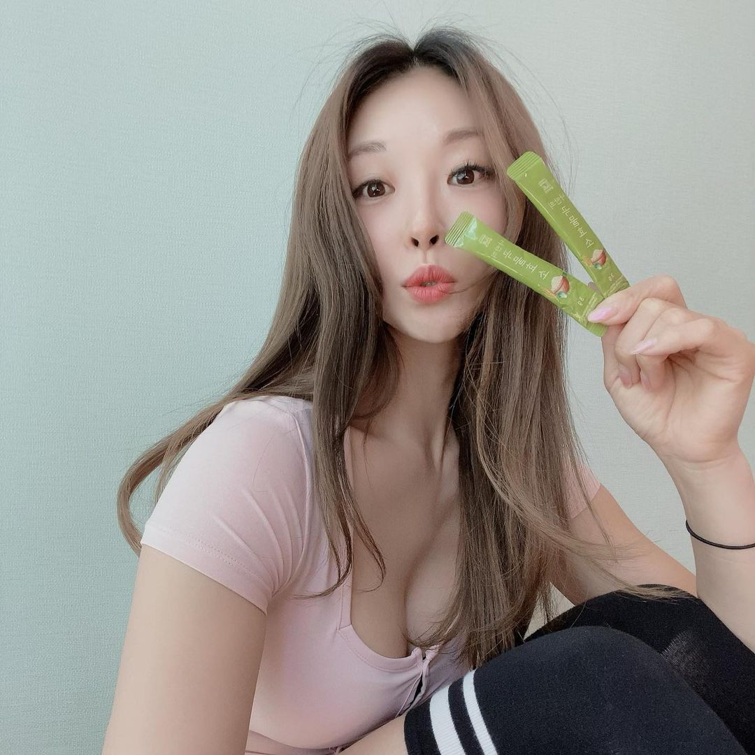 주영💞💞💞 on Instagram: “#광고 비타민G라고 불리는 효소활성화, 항산화에 뛰어난 글루타치온이 들어있는 국내 유일한 제품🥦 역가수치 함량도 높아서 분해력도 다르고 화학성분없이 건