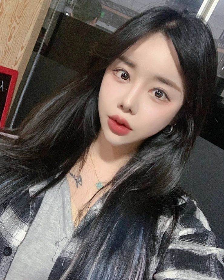 So presh < 오타아님 슬랭인데 자꾸 디엠 카톡으로 오타라고 연락 ㄴㄴ여 ㅋㅋㅋㅋㅋㅋㅋㅋㅋㅋㅋㅋ
난 귀엽고 소듕해
