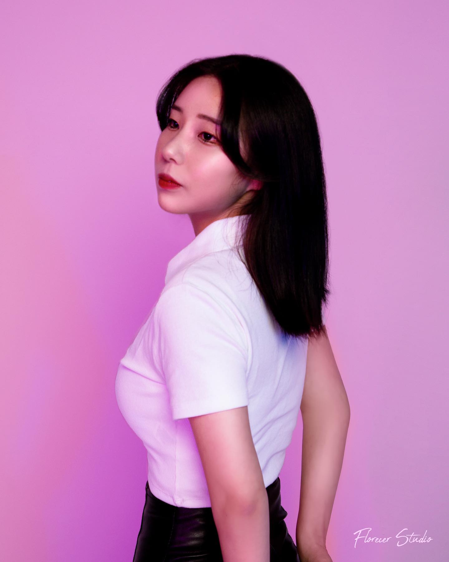 이게 저라니여..🥺 첫번째 사진 예쁘게 찍어주셔서 감사합니다💛