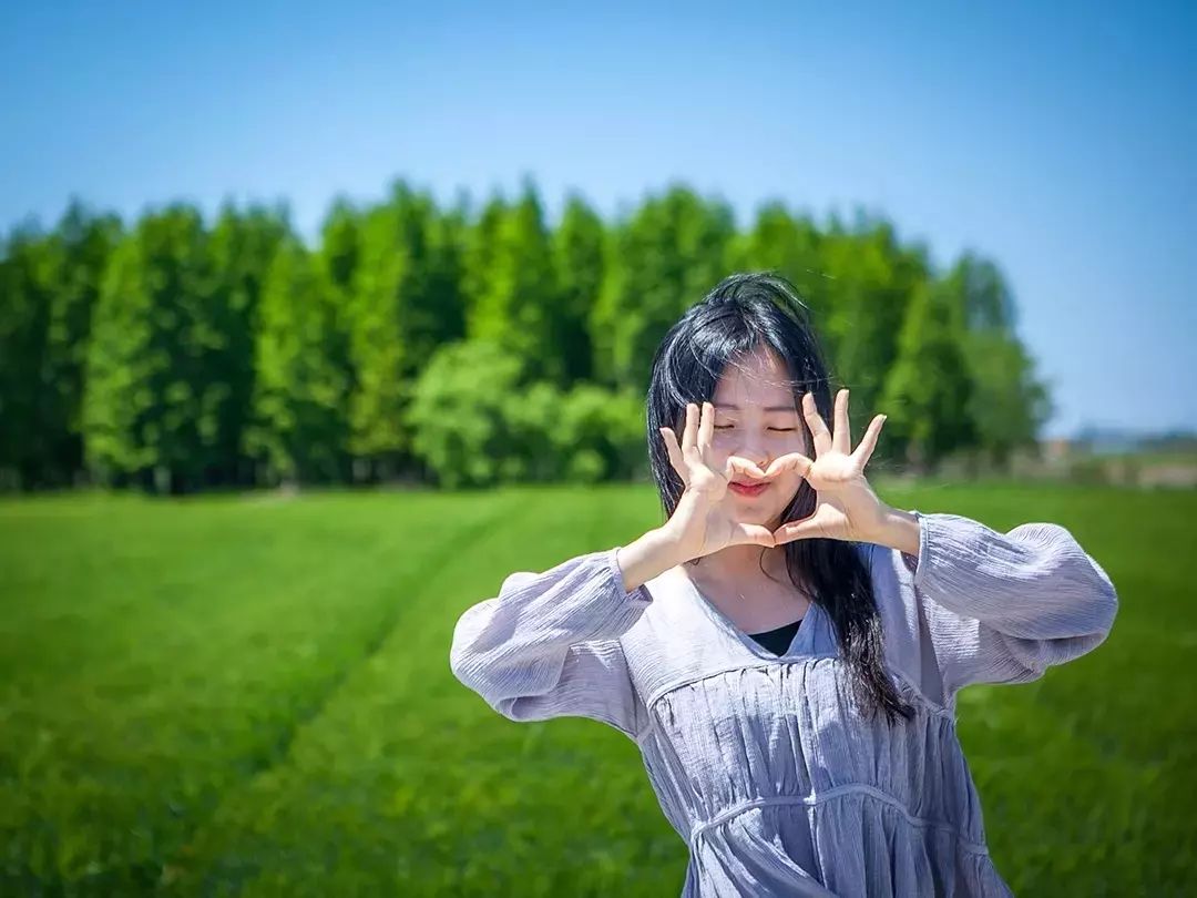 구름 한점 없이 맑았던
5월 5일 어린이 날
가족들과 함께 나들이 
나갔다 만나게 된 
소중한 인연들

광주에서 오셨던
모델분 흔쾌히 허락해 주셔서
감사합니다

#군산 #보리밭 #내초도 #군산사진촬영지 #군산핫플 #광주커플 #감사해요 #군산사진 #풍경스타그램