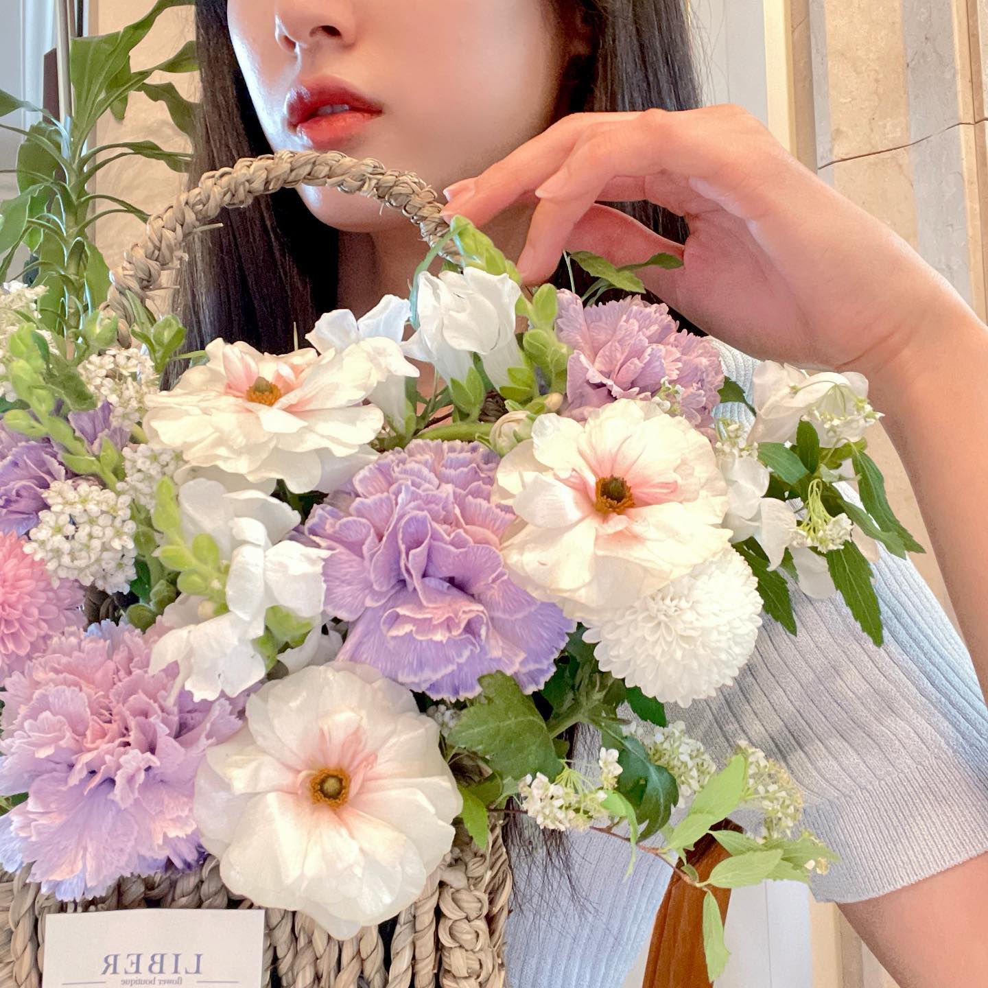 연보라색 #카네이션 너무 이뿌다🤍🦄 엄마가 좋아해주셔서 다행
#어버이날 #선물 #성공