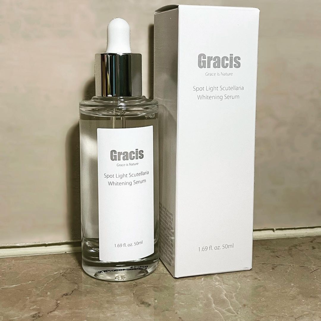 연화 on Instagram: “@gracisofficial #광고 날이 엄청 더워지고 여름이 오고 있어요! 햇빛에 자주 노출되면 기미잡티가 쉽게 올라와서 미백제품을 찾아봤어요. 순수비타민이나 기능성원료를 많이