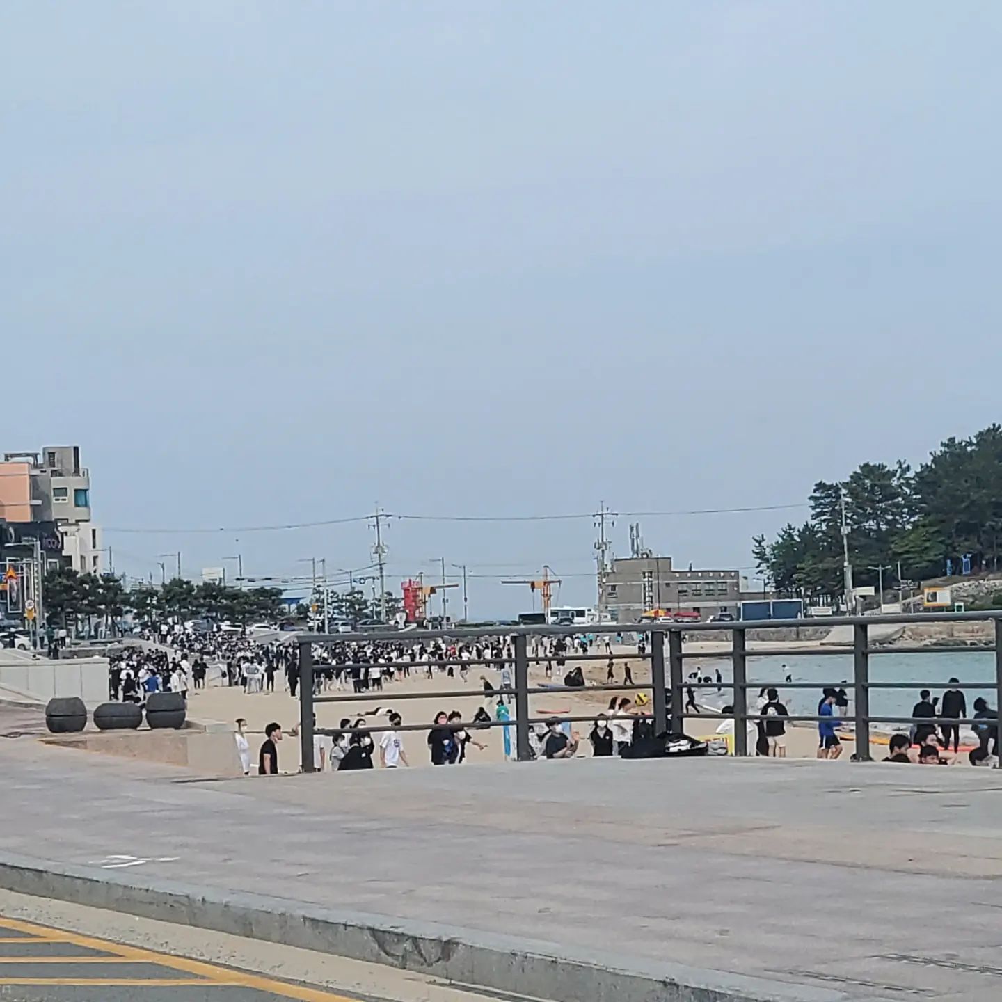 엠티의 계절 송정엔  대학생들이

바글바글

나도엠티가고싶다

#부산#송정해수욕장#엠티#대학생들#일상#소통#여행#f4f#followforfollowback#travel