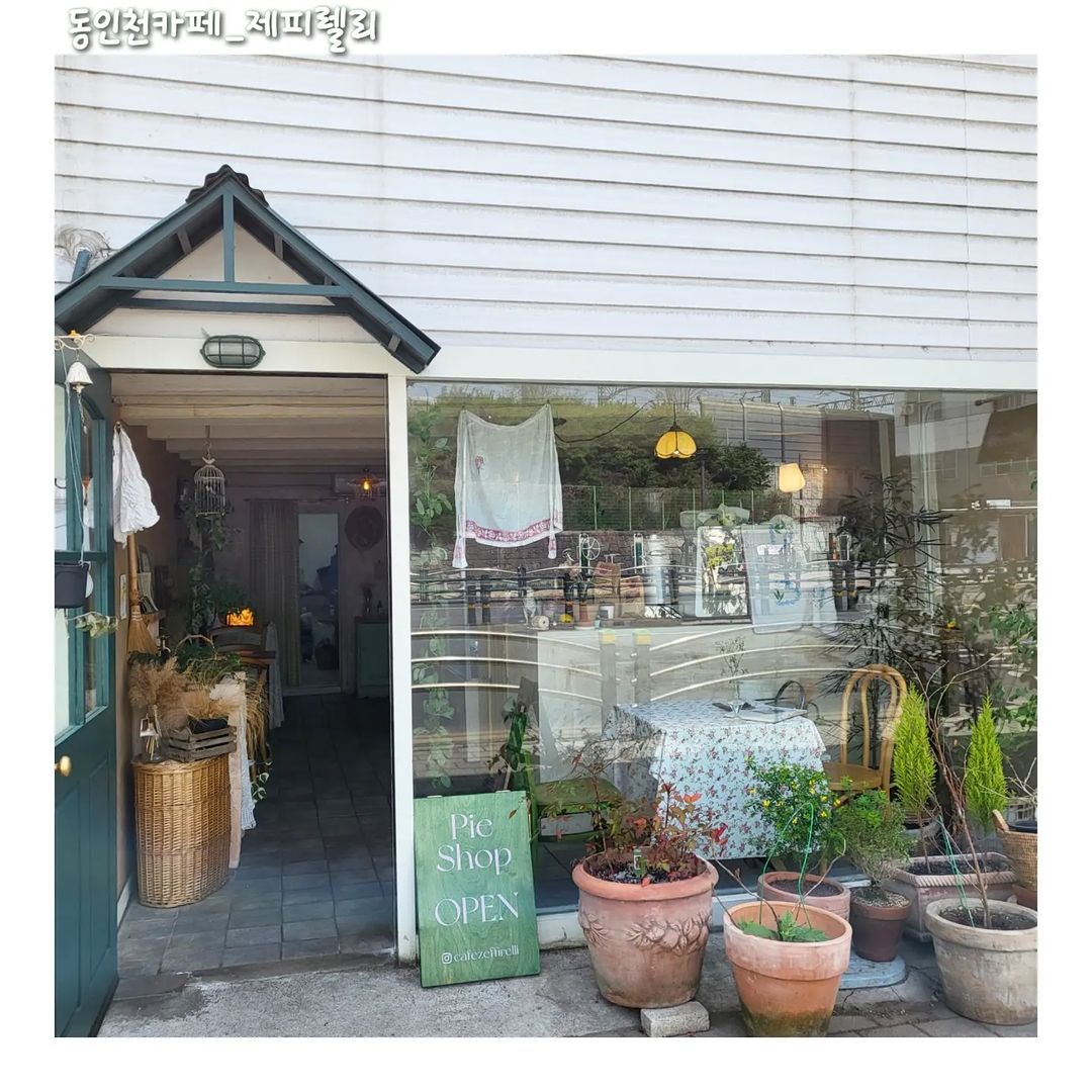 연주의 먹스타그램 on Instagram: “< #동인천카페 #개항로카페 _ #제피렐리 > #체험단 #체험단후기 - #동인천 에 있는 #디저트맛집 제피렐리에 다녀왔습니다. - 위치📍 인천 중구 참외전로 162 (경