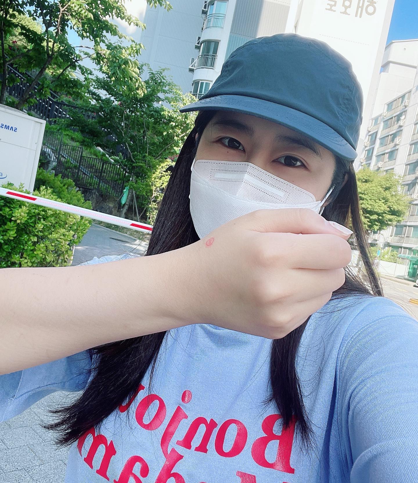 행보칸 공휴일💚
그나저나 청계천에 상어 사니.. ?
.
.
.
.
.
.
.
.
.
#청계천 
#청계천붕어는왜케무섭지 
#지방선거
#선거
#선거인증 
#공휴일